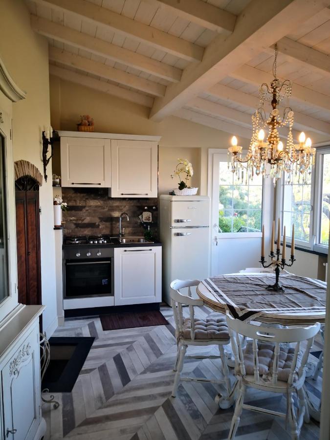 Florinda Lemon'S Suite Cervo Ngoại thất bức ảnh